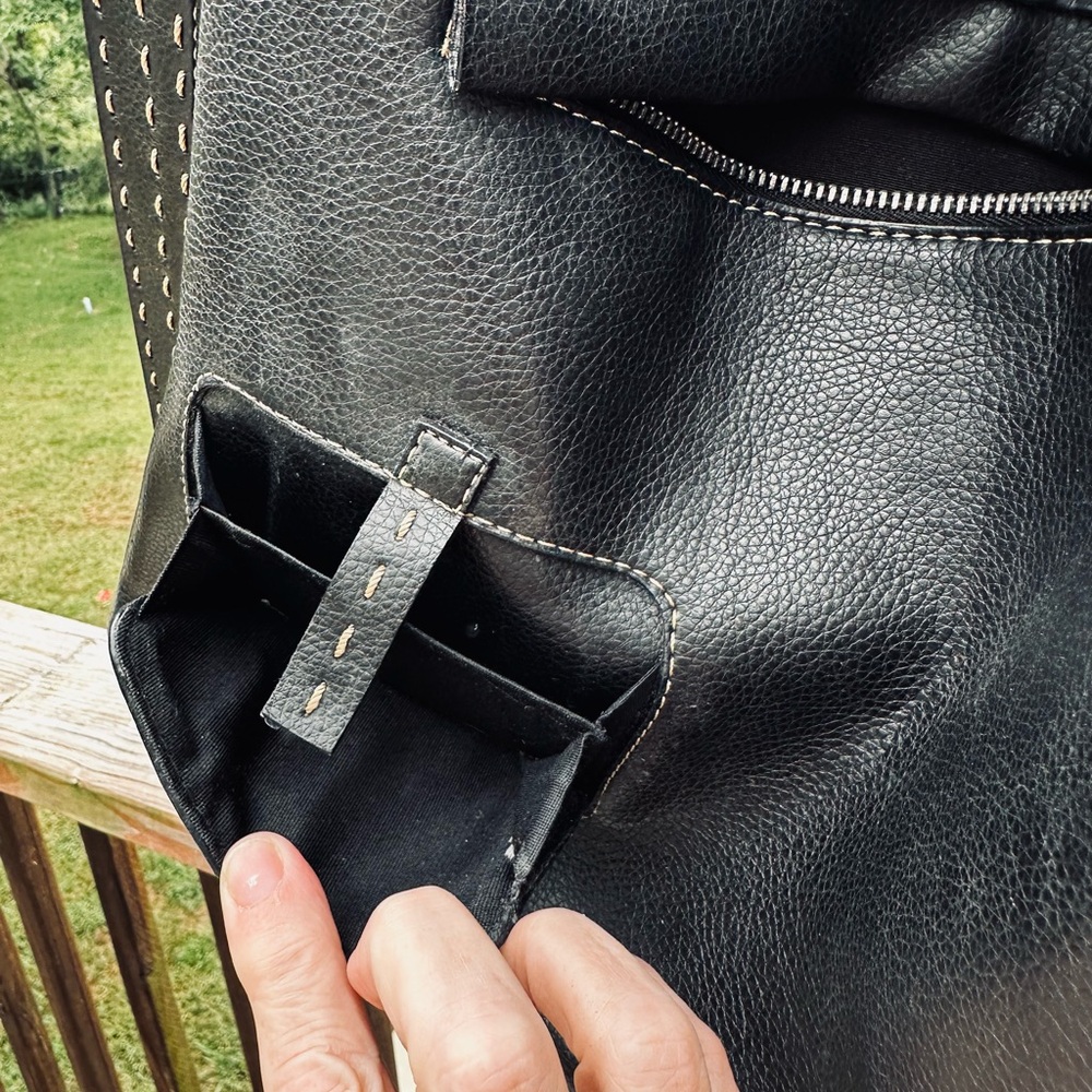 Stylish Large Slouchy Black Leather Carry All Bag. Chunky silver hardware EUC - Picture 3 of 13